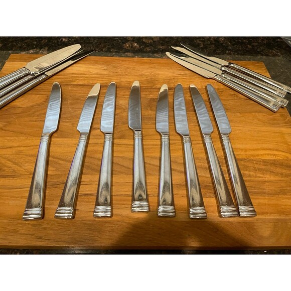 8 Cambridge Codie pattern Stainless steel Flatware knives - Picture 2 of 5